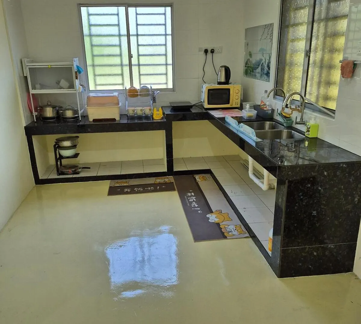 Holiday home Vacation Ipoh Homestay For 12 Pax 4 Bedrooms For Delicious Food