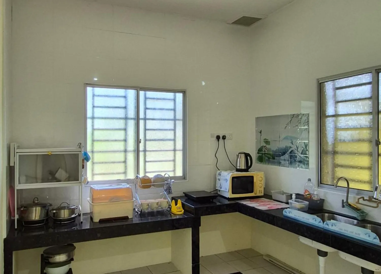 Vacation Ipoh Homestay For 12 Pax 4 Bedrooms For Delicious Food Holiday home