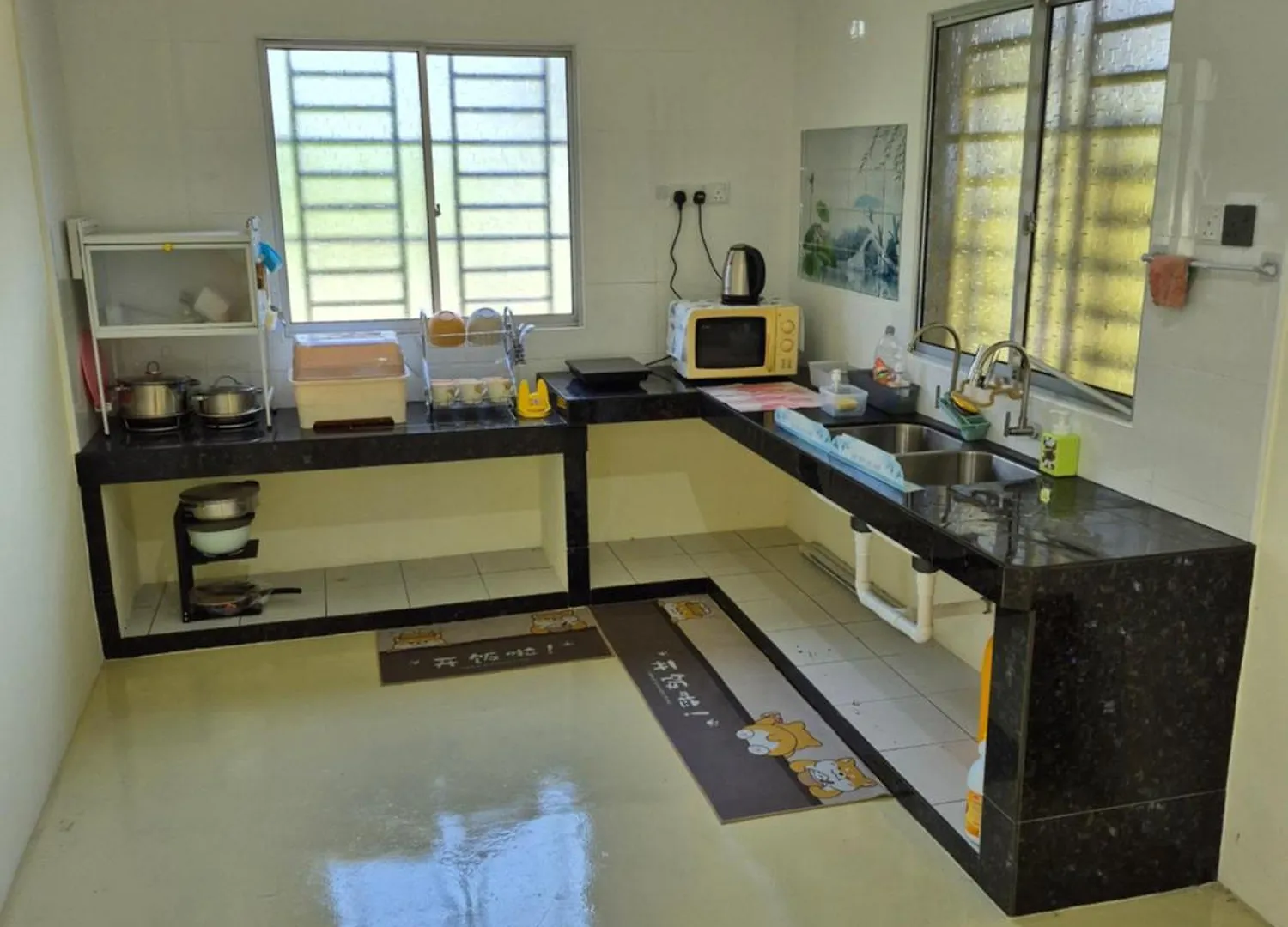Vacation Ipoh Homestay For 12 Pax 4 Bedrooms For Delicious Food